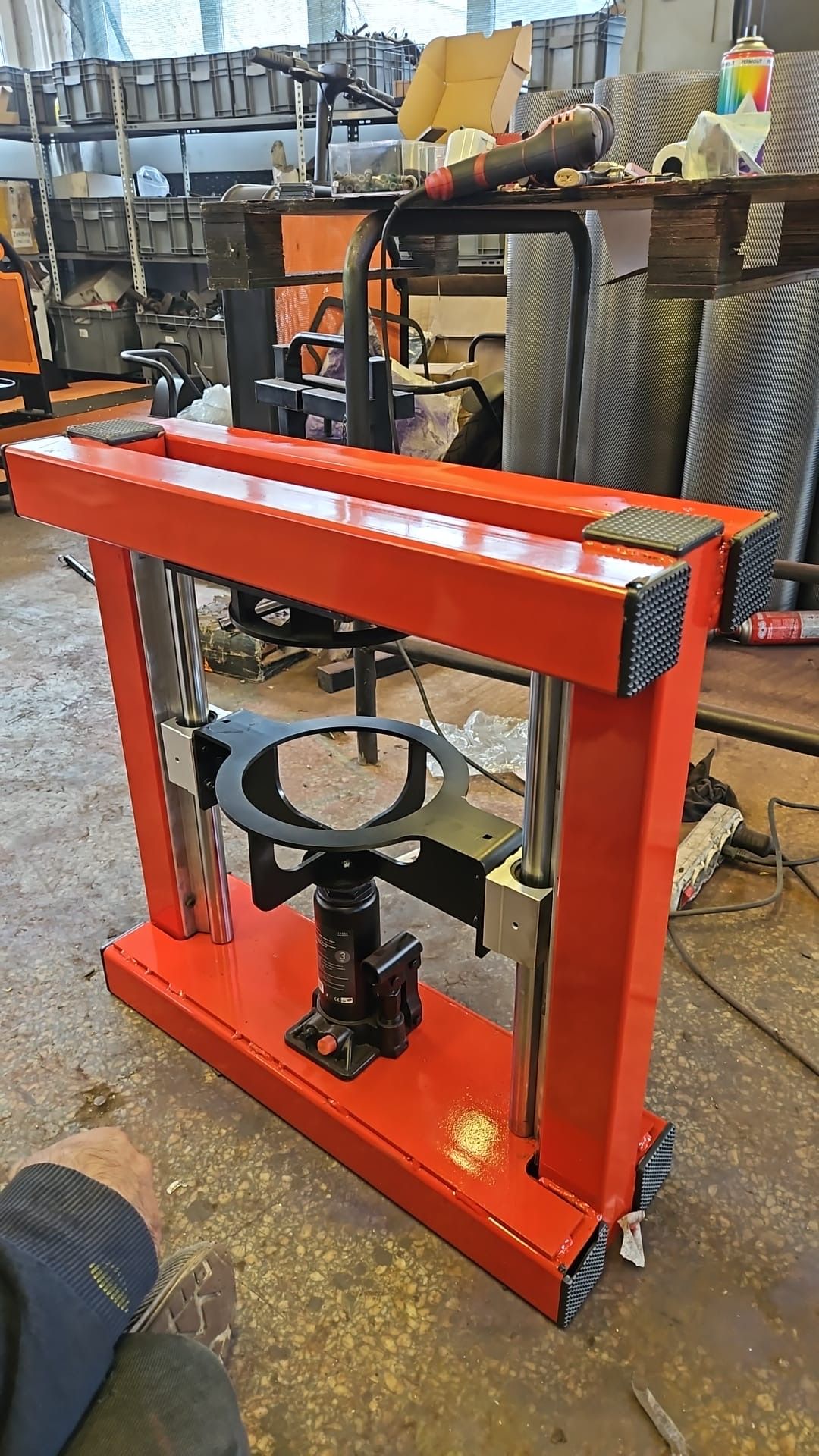 Solid Tire Changing Press